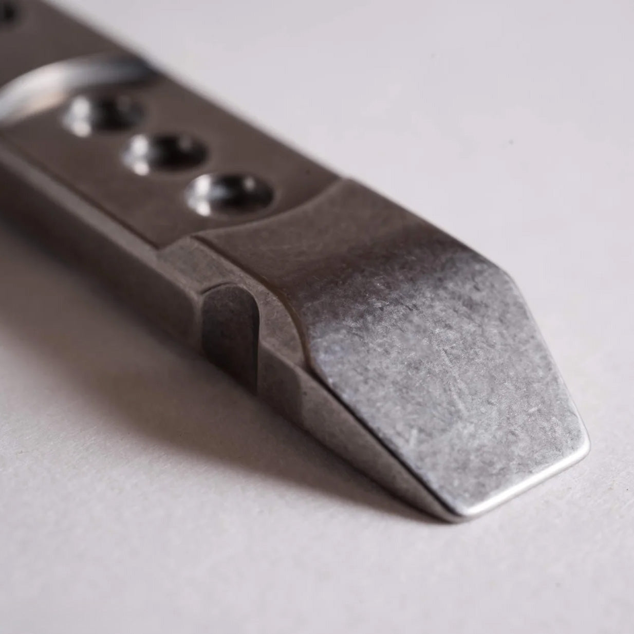 TEC-Accessoires Ti-Pry Titanium Pry Bar Pocket Edition