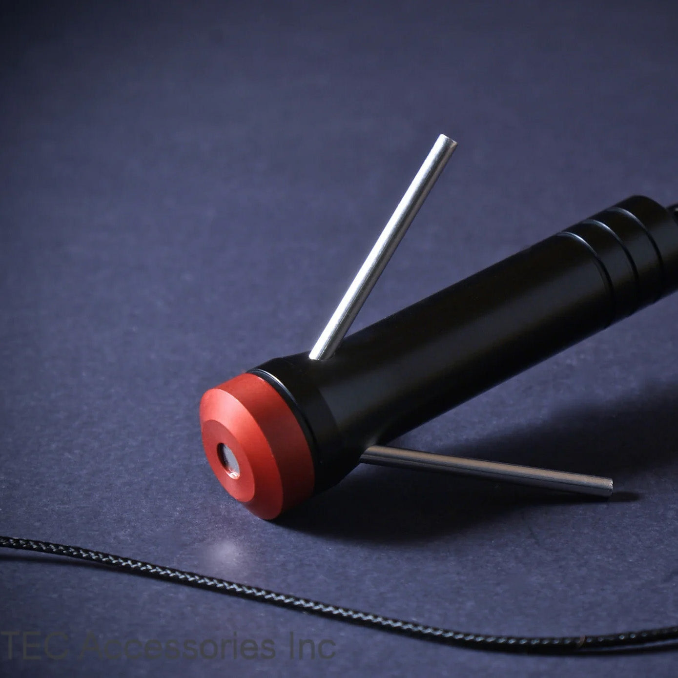 TEC-Accessoires RETREEV Compact Retrieval Tool, Red-Black Anodized