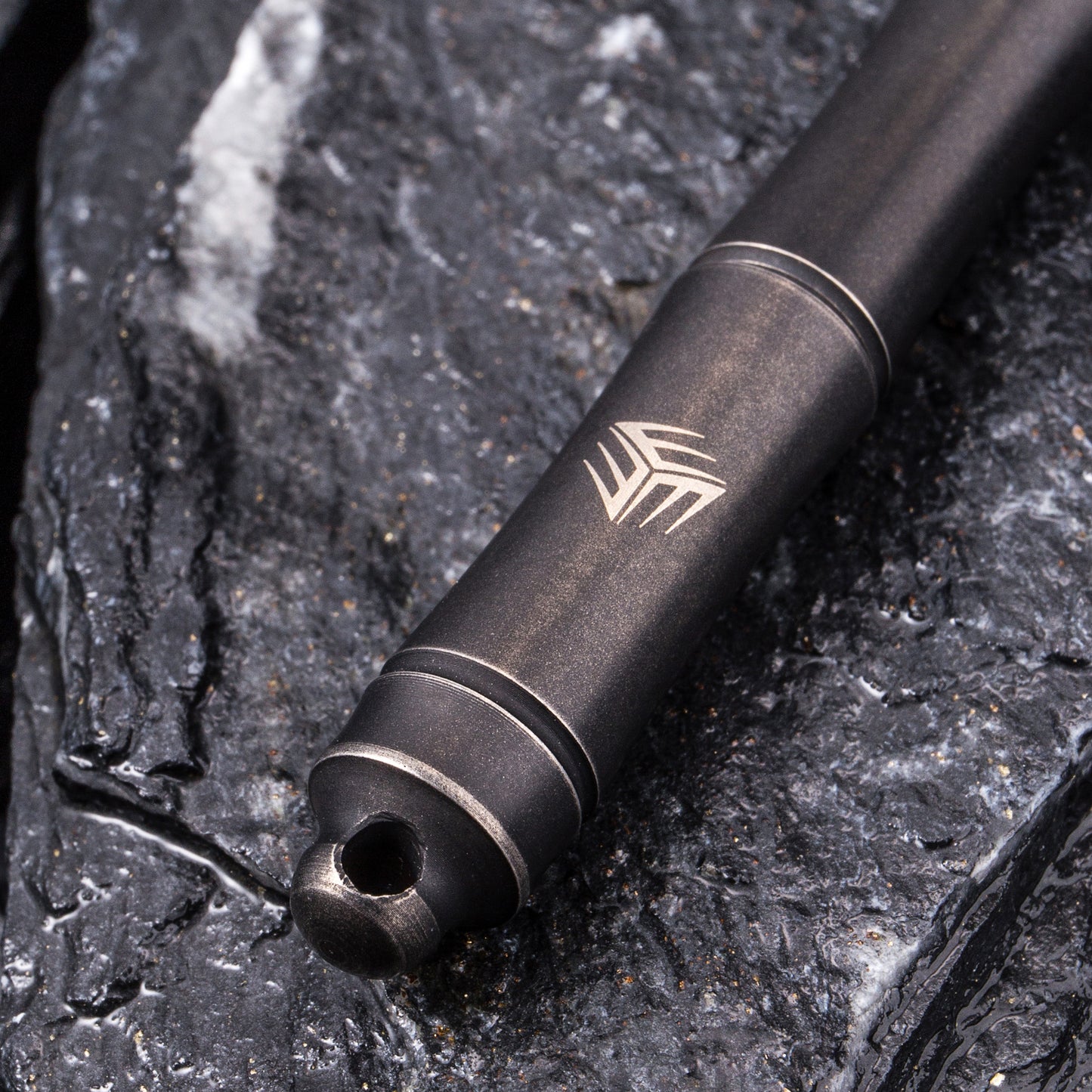 WEKNIFE Syrinx Titanium Pen, Black