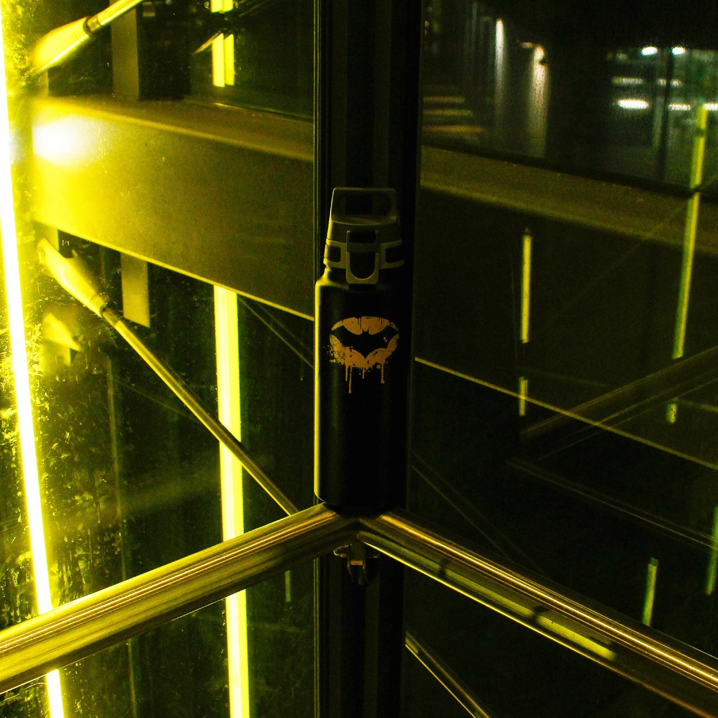 SIGG Kids Water Bottle WMB ONE 1L, Batman Tag
