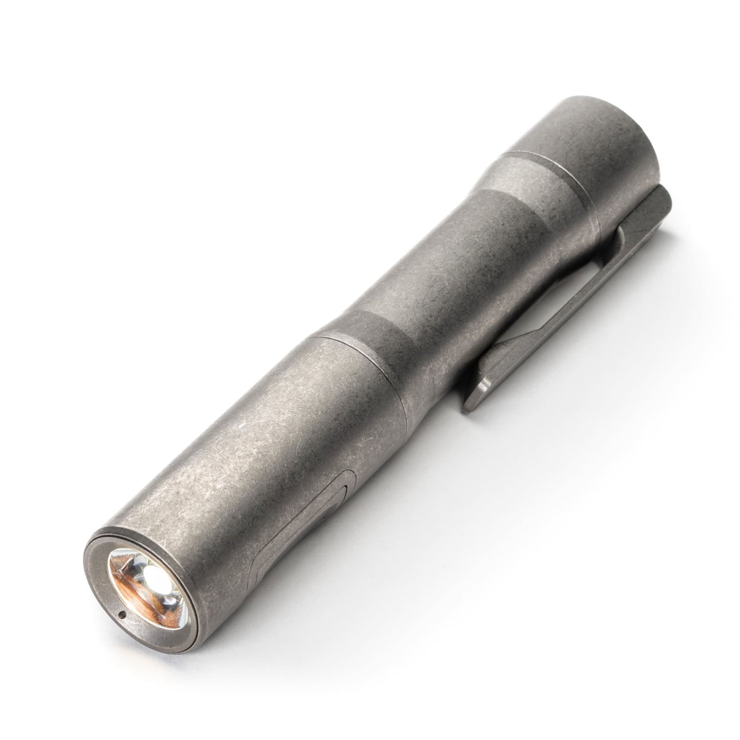 Exceed Designs RAMPANT R4 EDC Flashlight (Stonewashed 6AL -4V Titanium + Copper Pill) 1100+ LUMENS SFT40