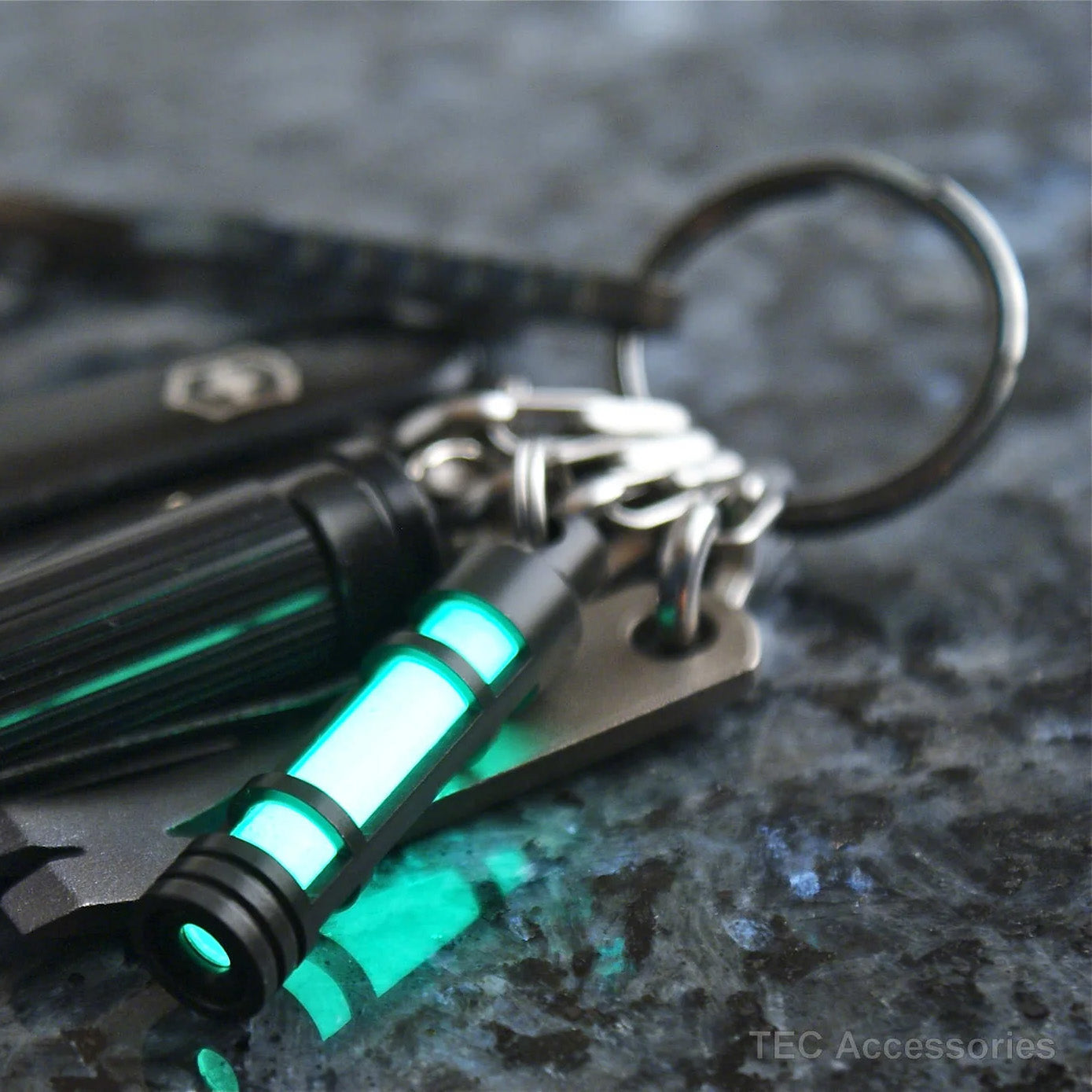 TEC-Accessoires TEC-A3 Embrite Glow Fob, Black / Agua Glow