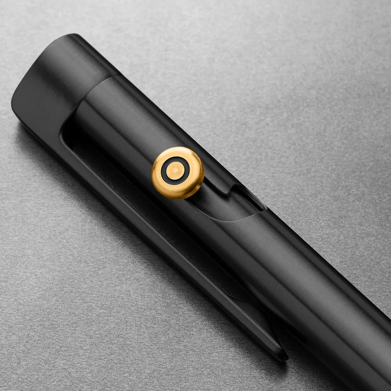 The James Brand The Kent, Black/Gold