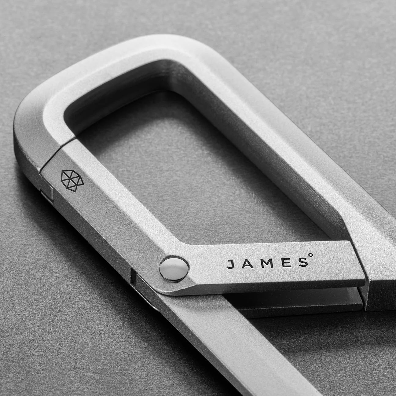 The James Brand The Madison, Silver