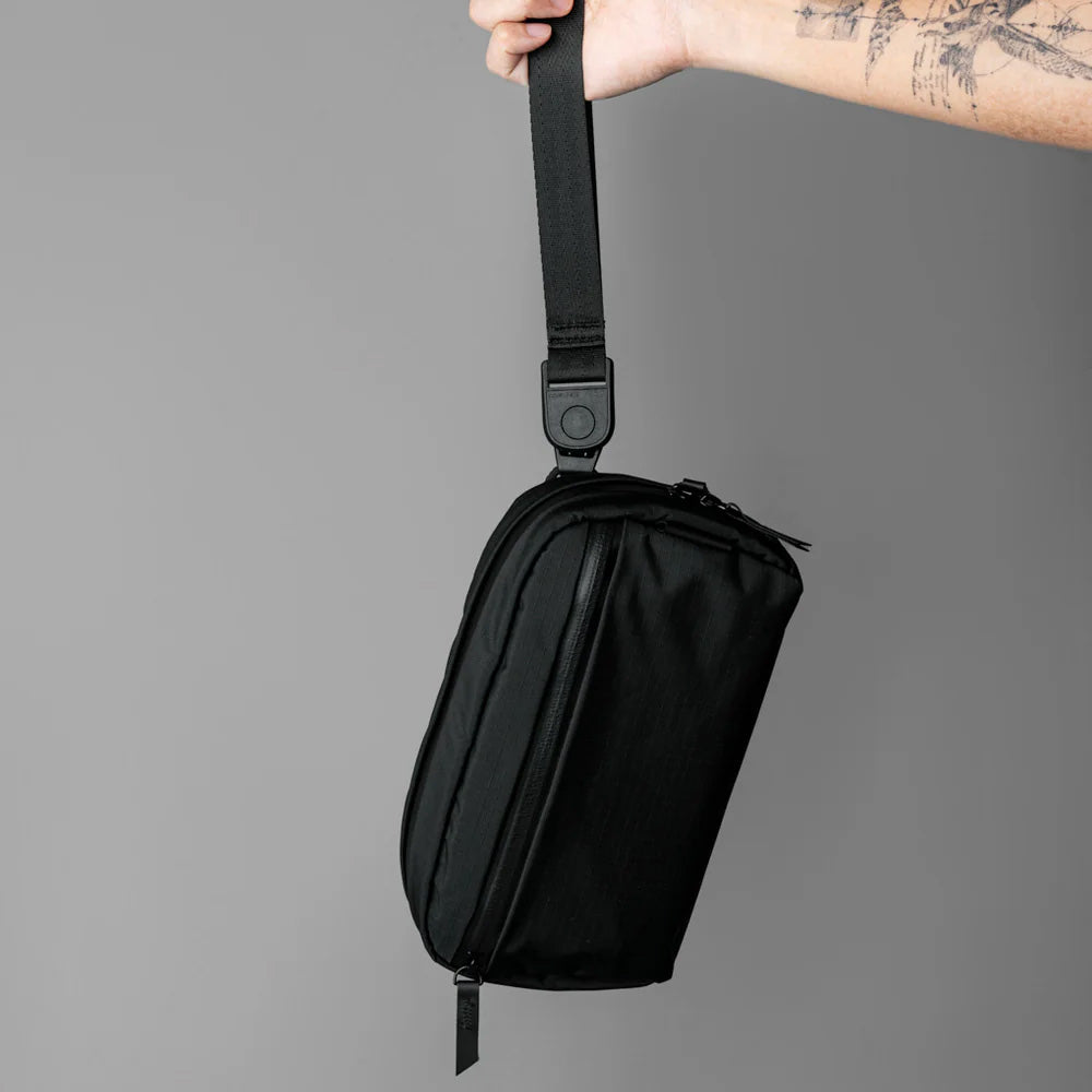 ALPAKA Toiletry Bag Axoflux 210D, Black
