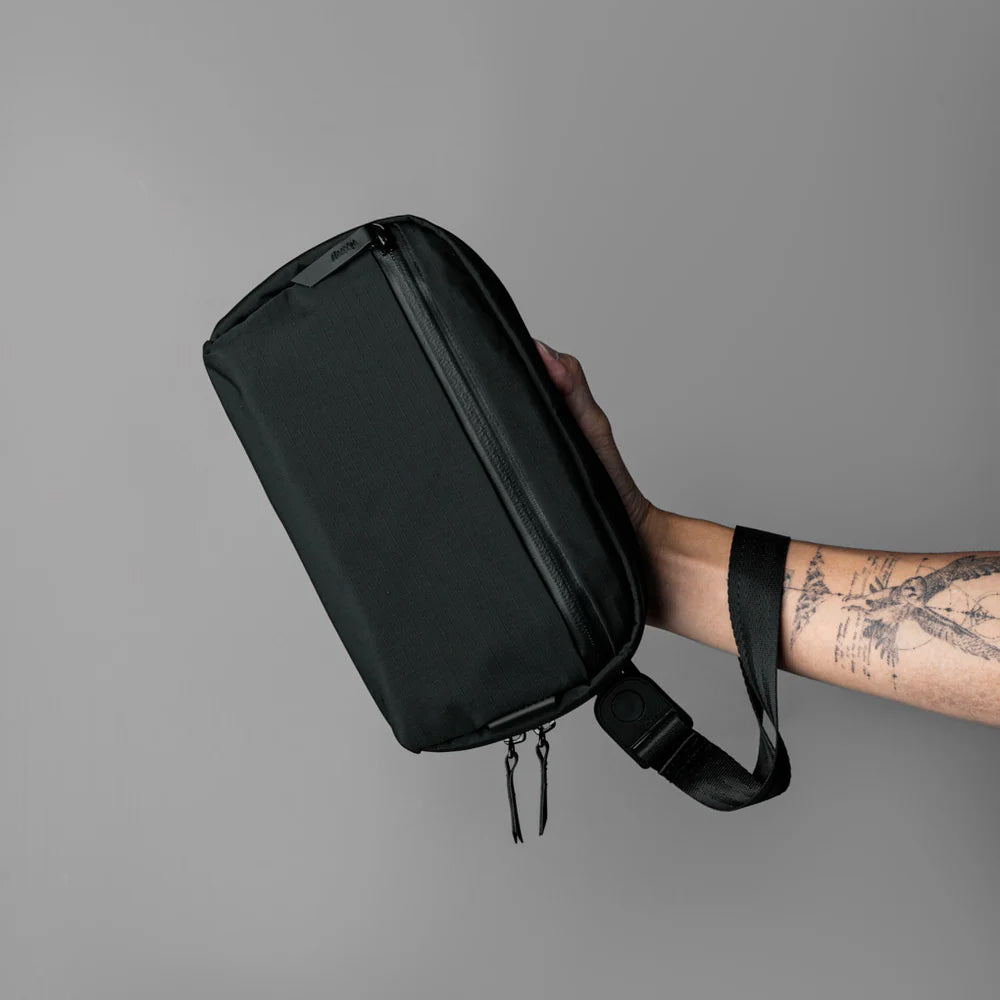 ALPAKA Toiletry Bag Axoflux 210D, Black