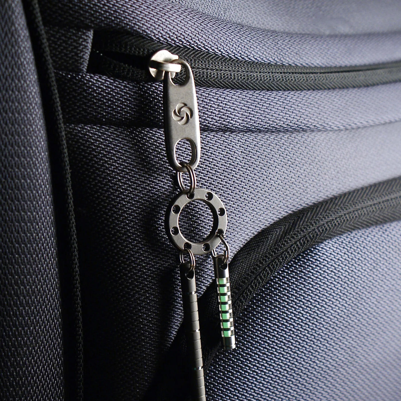 TEC-Accessoires Universal Flex Organizer (UFO), Black Diamond Carbon