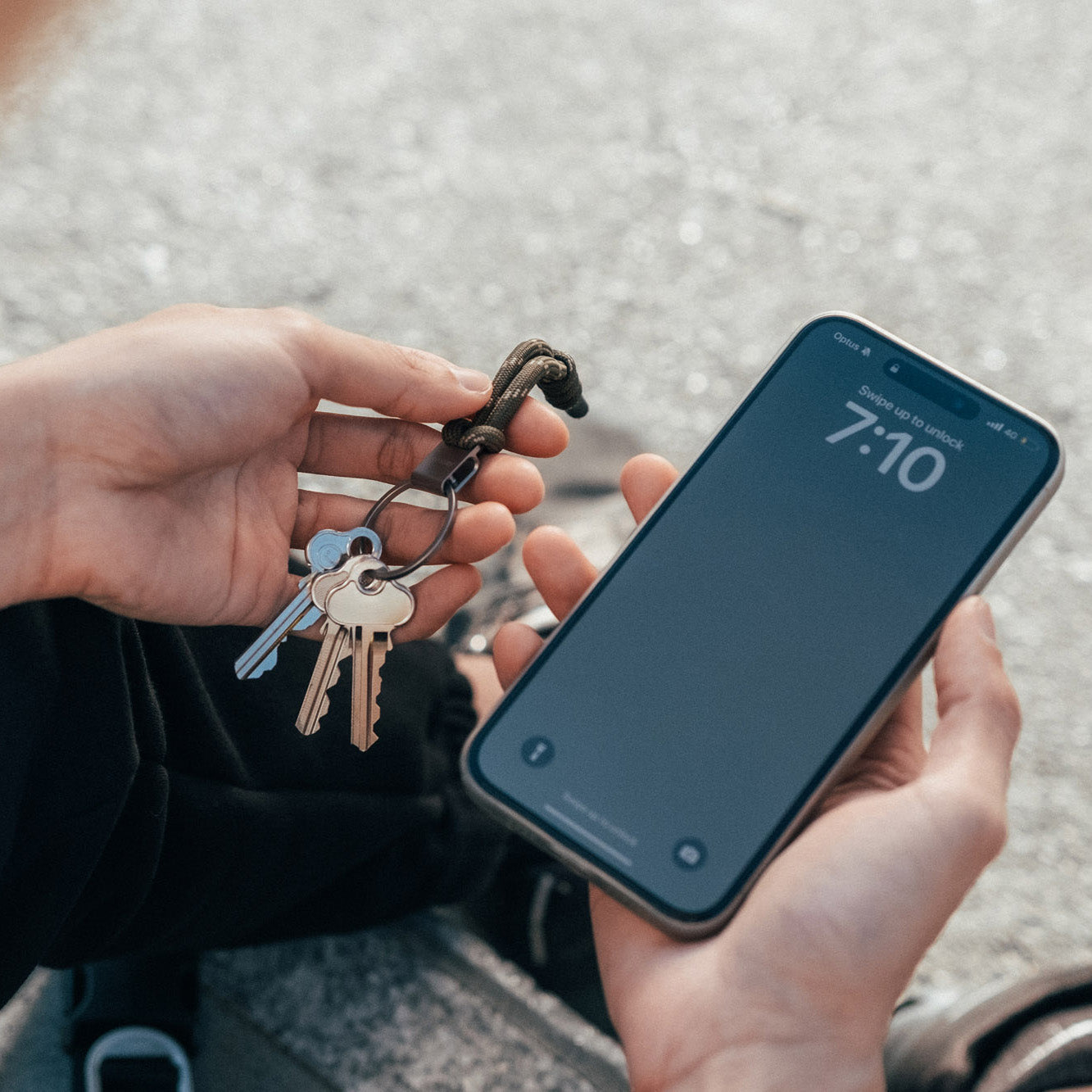 Orbitkey Urban Loop Keychain, Olive