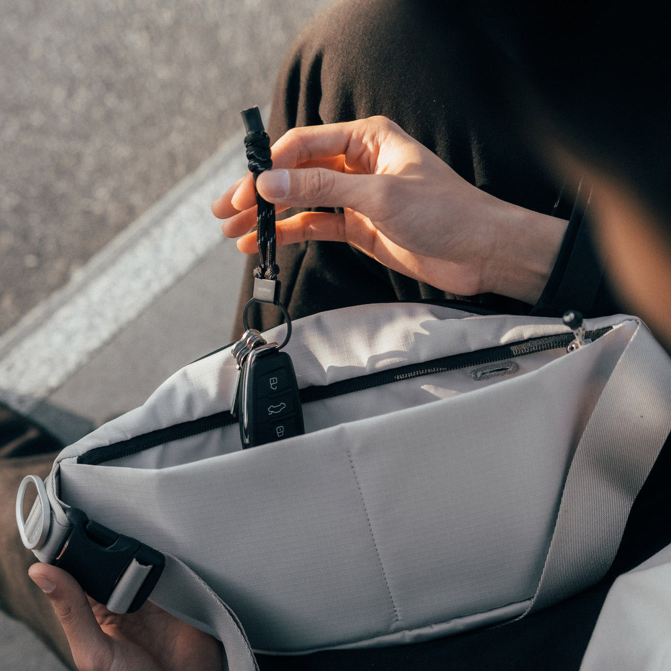 Orbitkey Urban Loop Keychain, Black