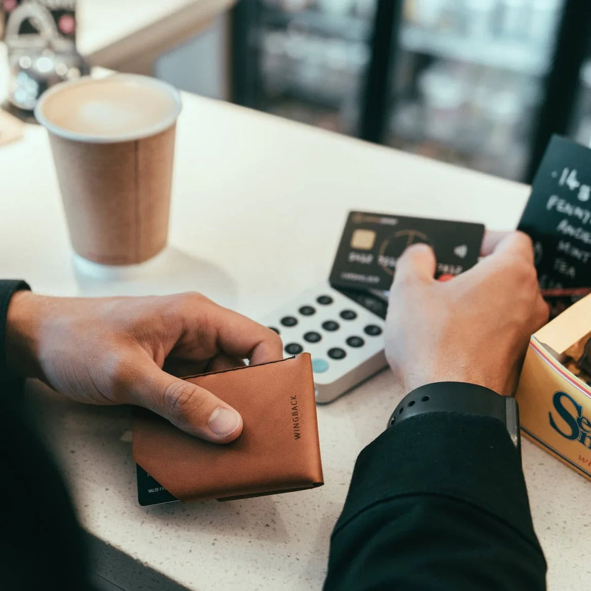 Wingback Original Card Holder, Whisky