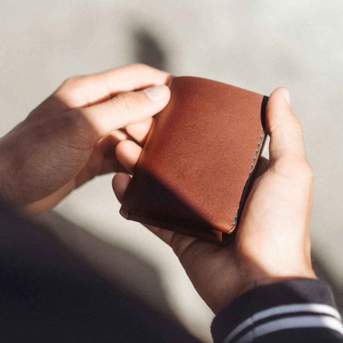 Wingback Winston Wallet, Chestnut