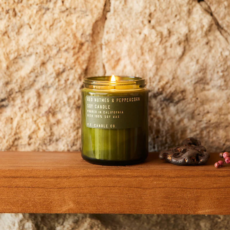 P.F. Candle Co. Duftlys, Red Nutmeg & Peppercorn (limited edition)