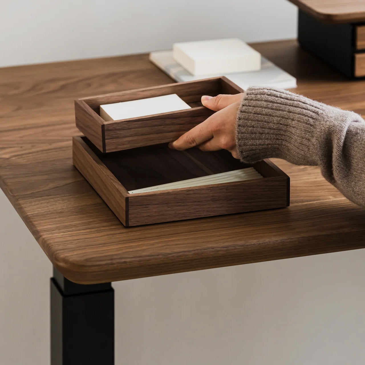 Oakywood Valet Tray Small, Walnut