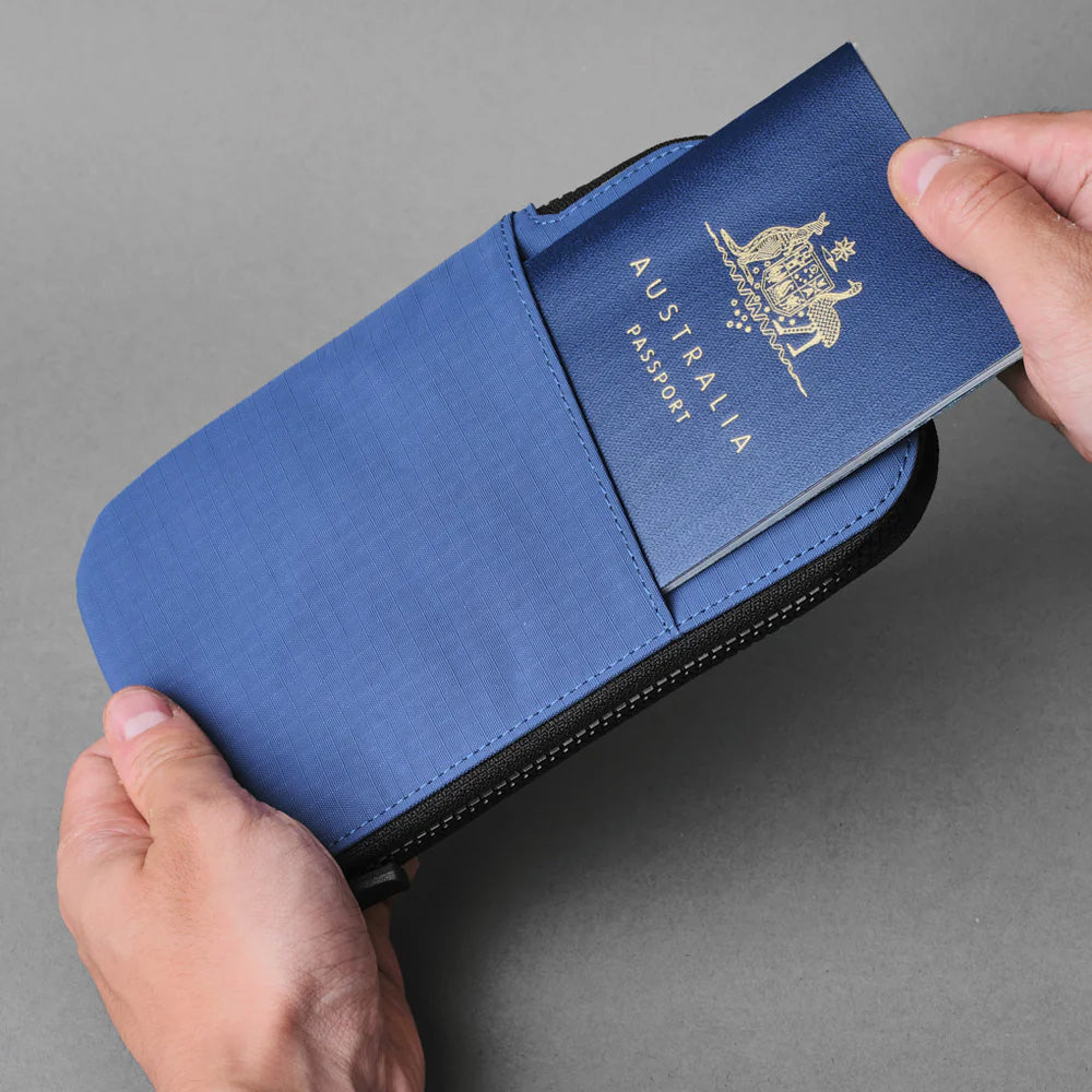 ALPAKA Zip Travel Wallet 210D, Blue