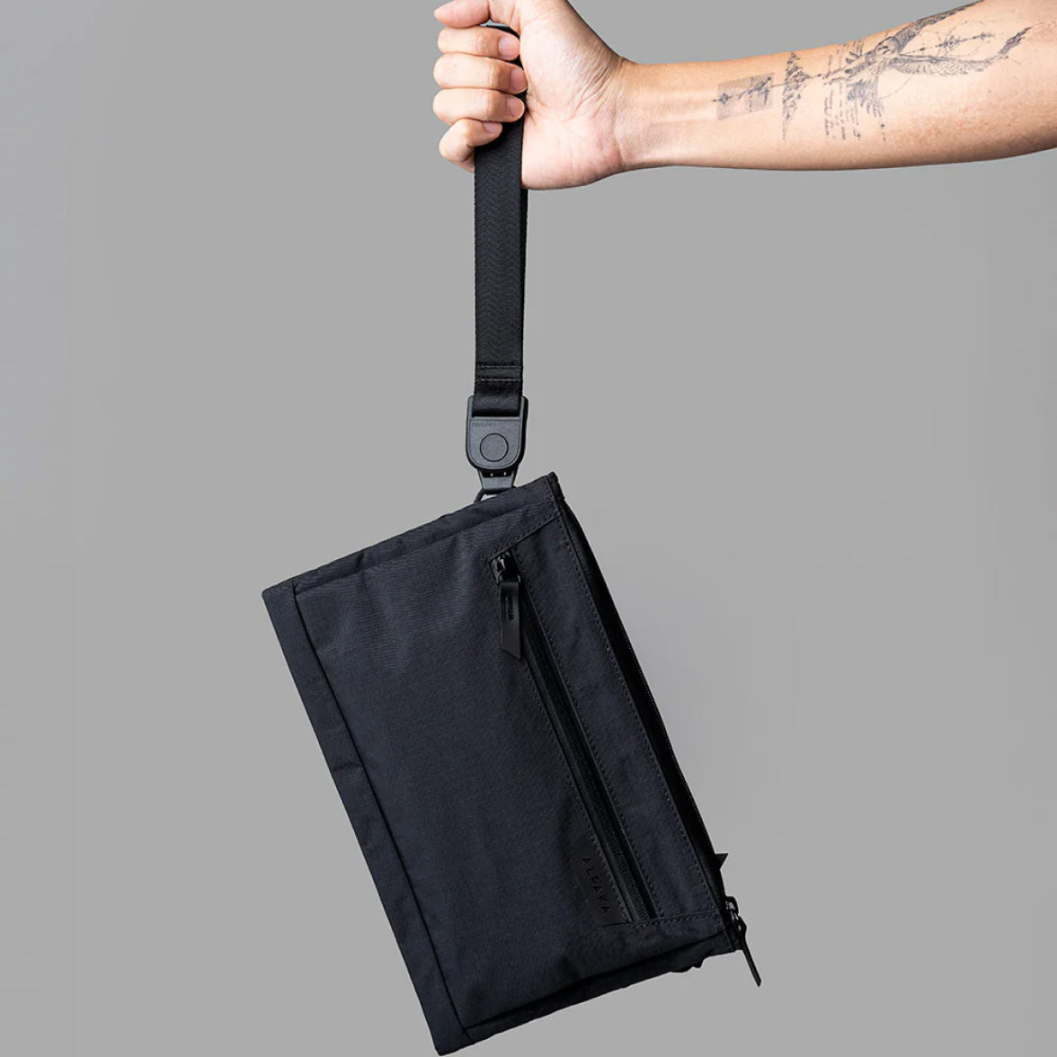 ALPAKA Zip Pouch Max V2 Axoflux 210, Black