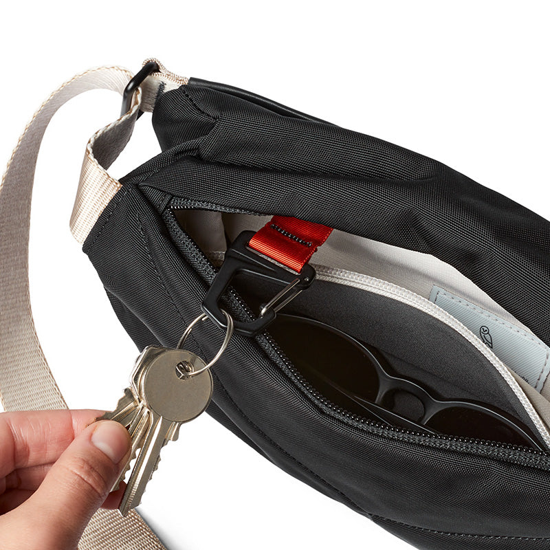 Bellroy Sling Mini Premium 4L, Black Sand