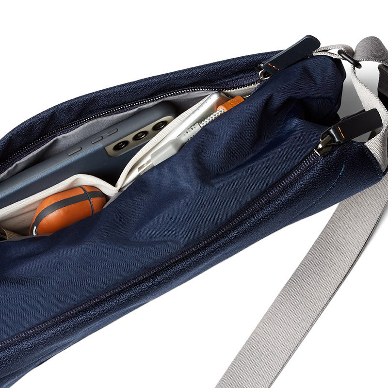 Bellroy Sling 7L, Navy