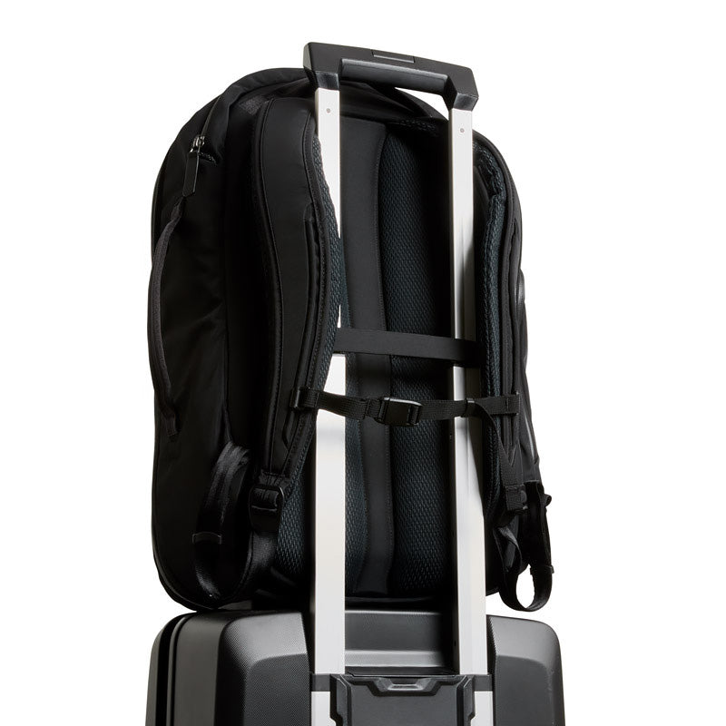 Bellroy Transit Travel Pack Pro 30–38L, Black