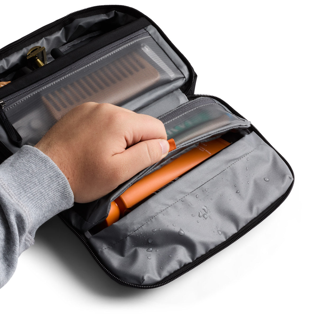 Bellroy Hanging Toiletry Kit, Black