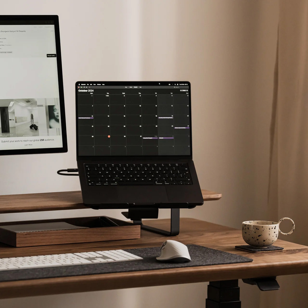 Oakywood Laptop Mount for Desk Shelf Large (15-16″), Black