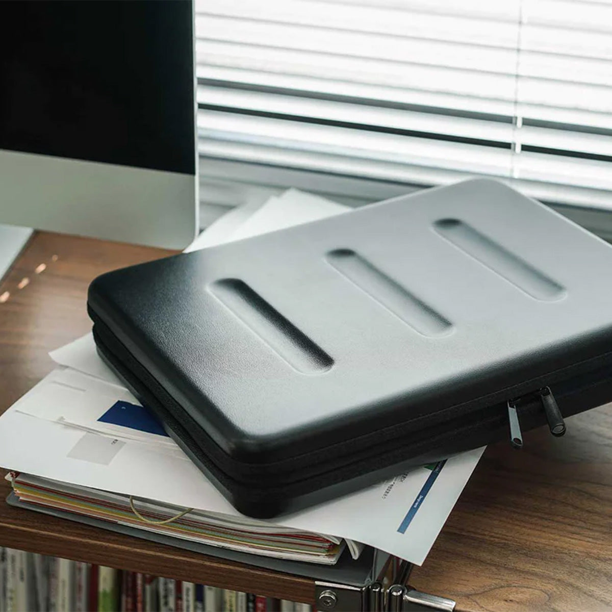 Hightide Nahe Hard Shell Laptop Case