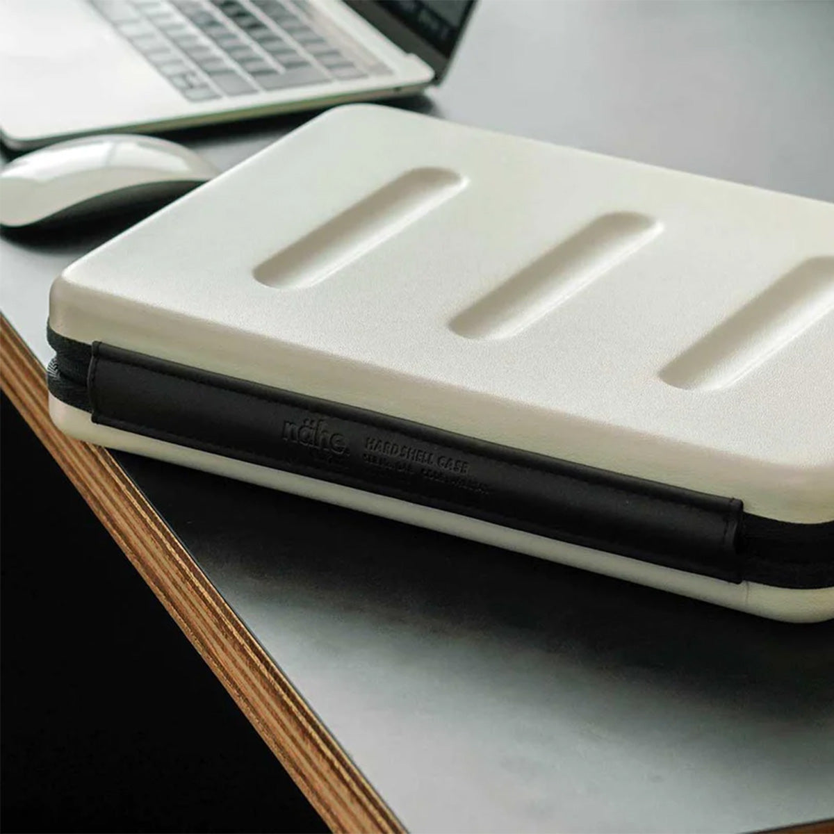 Hightide Nahe Hard Shell Laptop Case