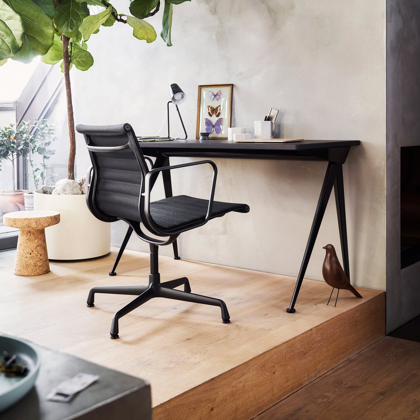Vitra House Bird, Walnut