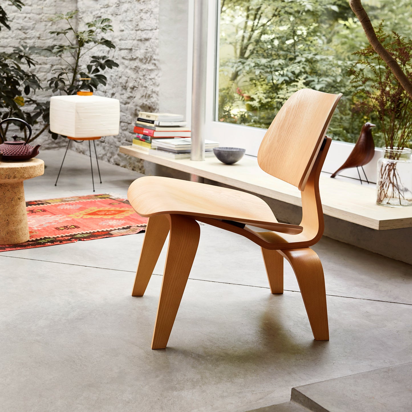 Vitra House Bird, Walnut
