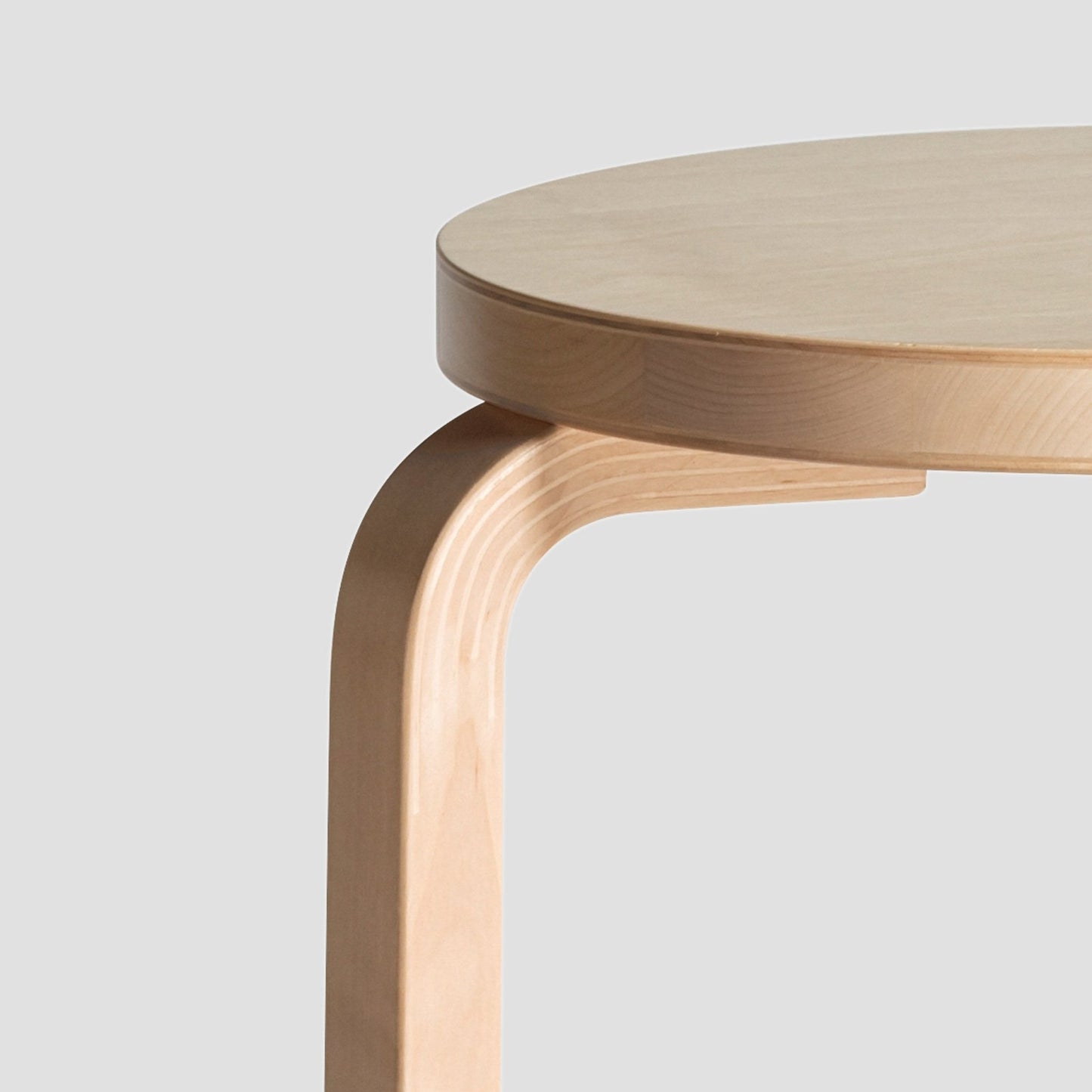 Artek Stool 60, Bjørk-Goodnotes.no