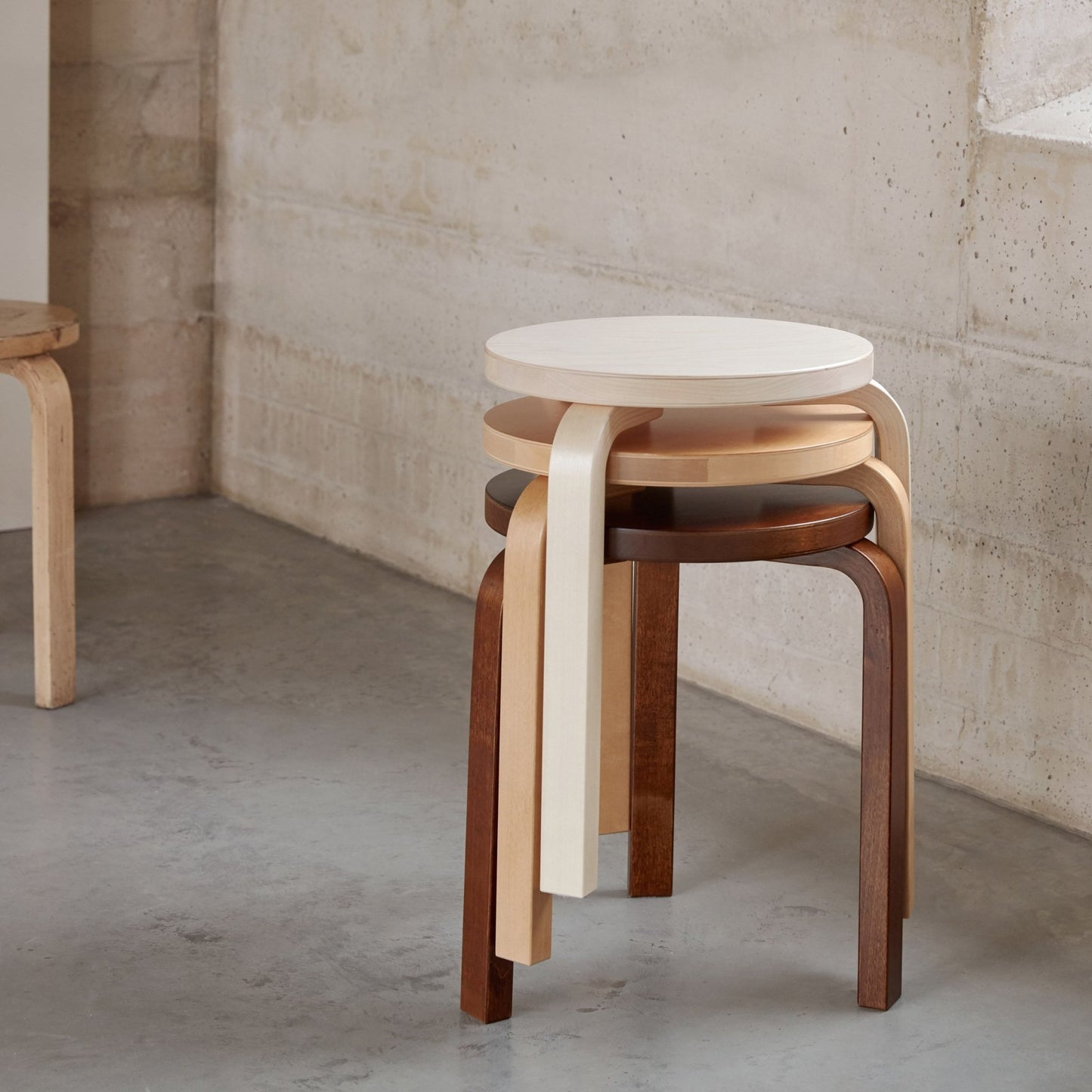 Artek Stool 60, Bjørk-Goodnotes.no