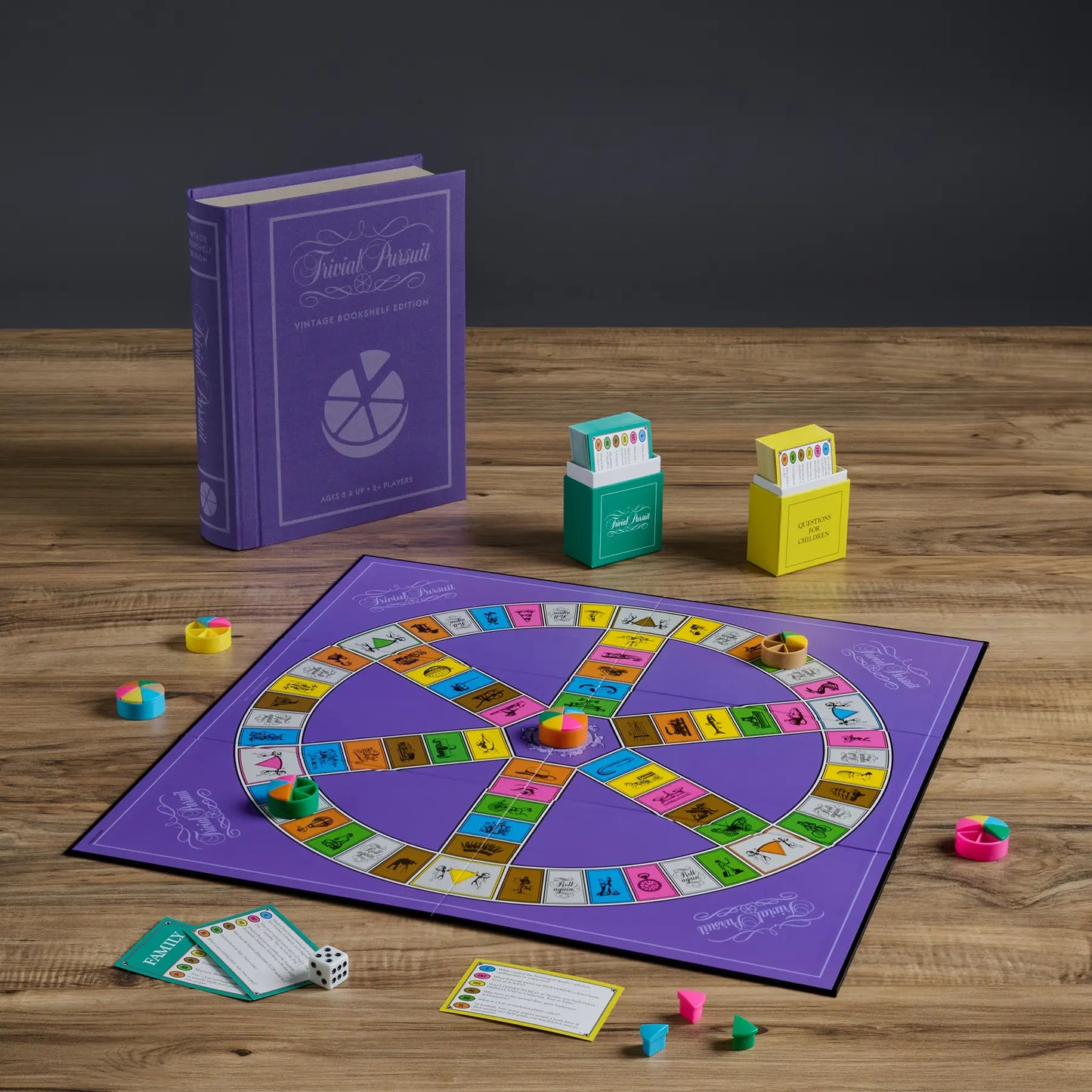 WS Game Company Vintage Bookshelf Edition, Trivial Pursuit