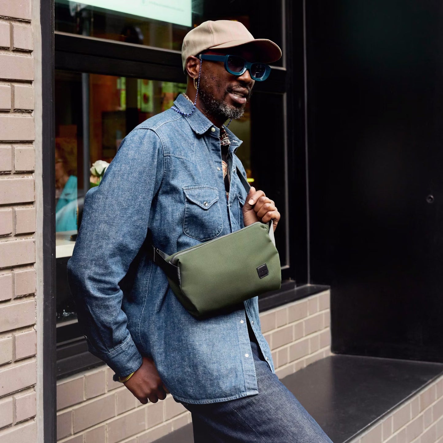 Bellroy Classic Sling 7L, Tahini