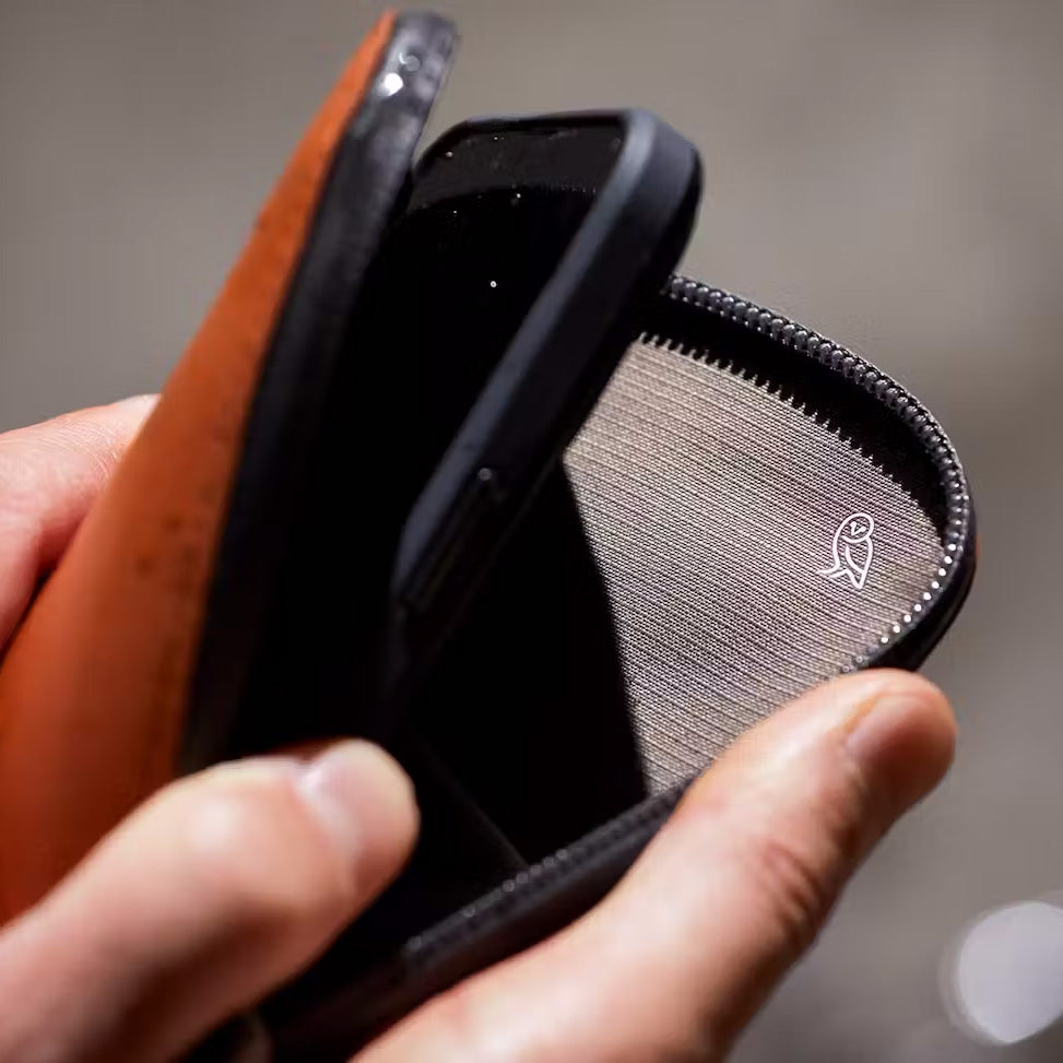 Bellroy All–Conditions Phone Pocket