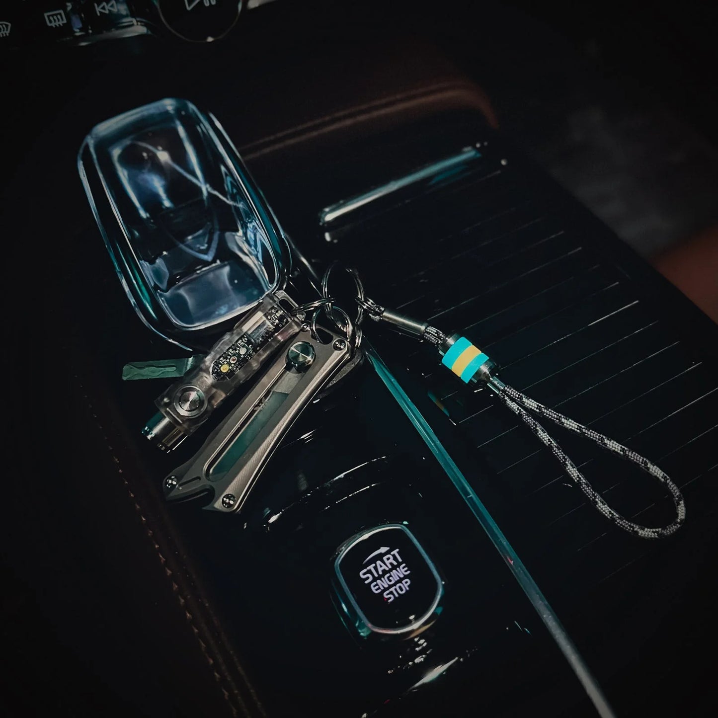 RovyVon Firefly Pro Titanium Keyring, Dawn Orange