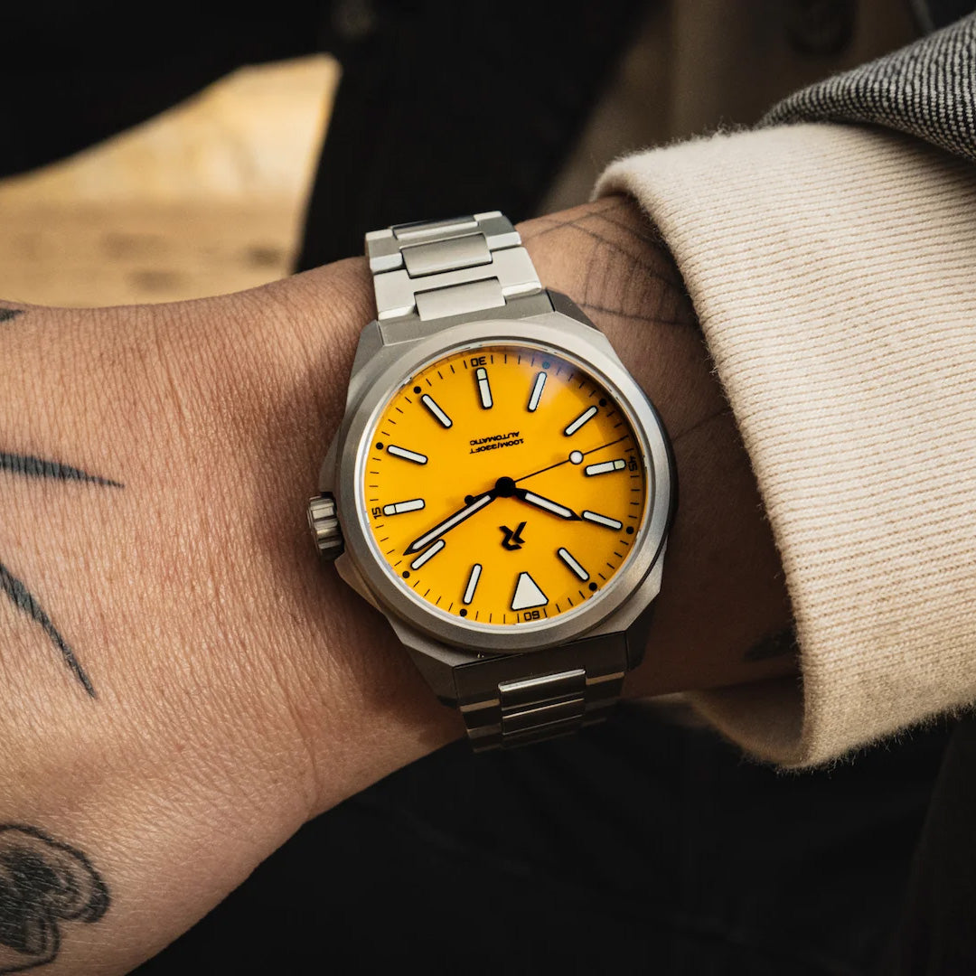 RZE Watches RESOLUTE Pro, Medallion Yellow Enamel