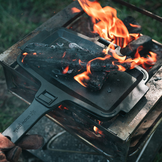 Snow Peak Cast Iron Sandwich Skillet