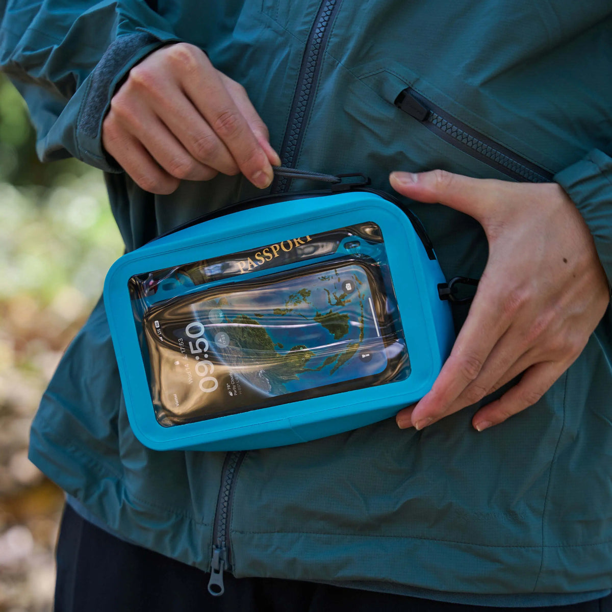 Nite Ize RunOff® Waterproof Hip Pack, Blue