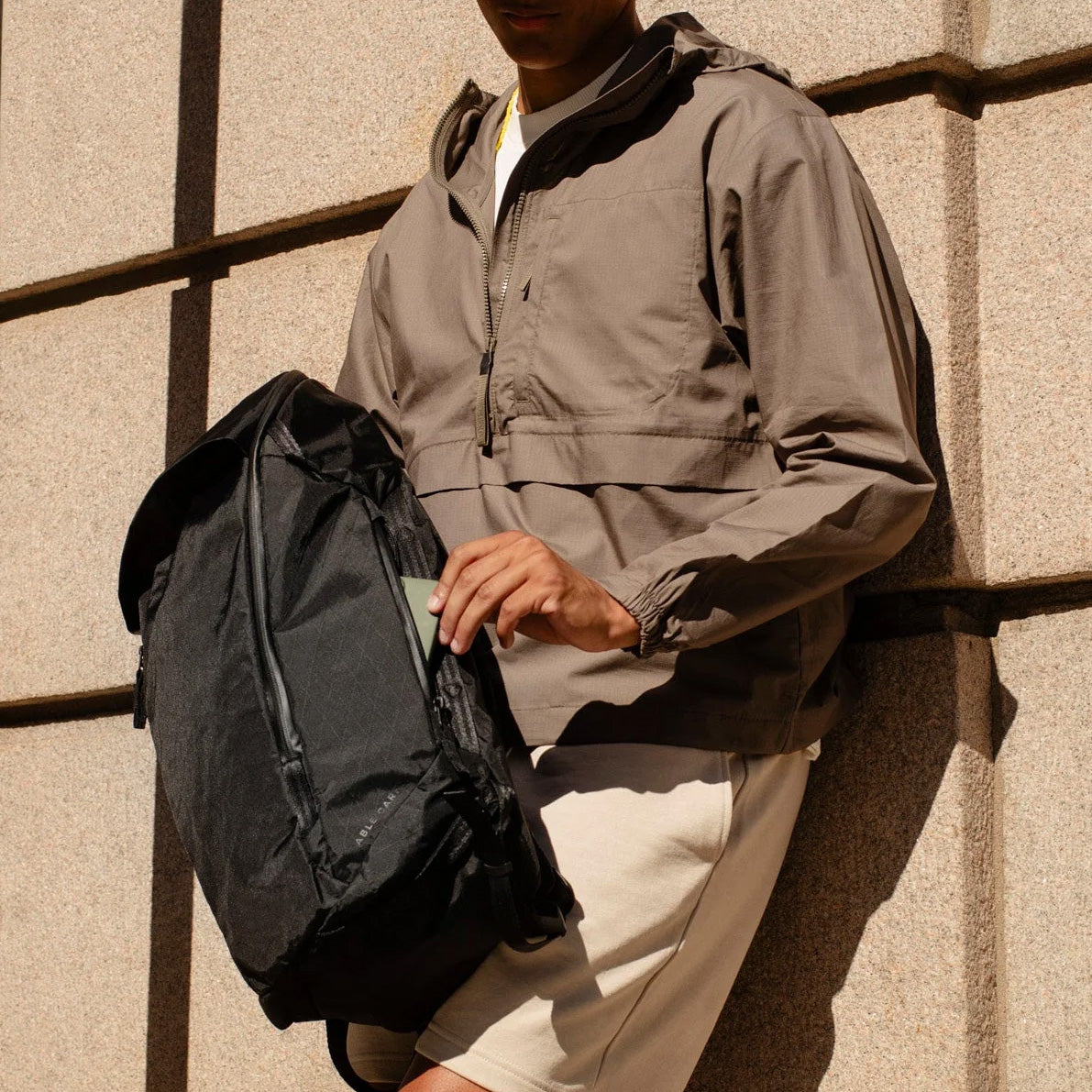 Able Carry Daybreaker 2 25L, X-Pac Black (VX21)
