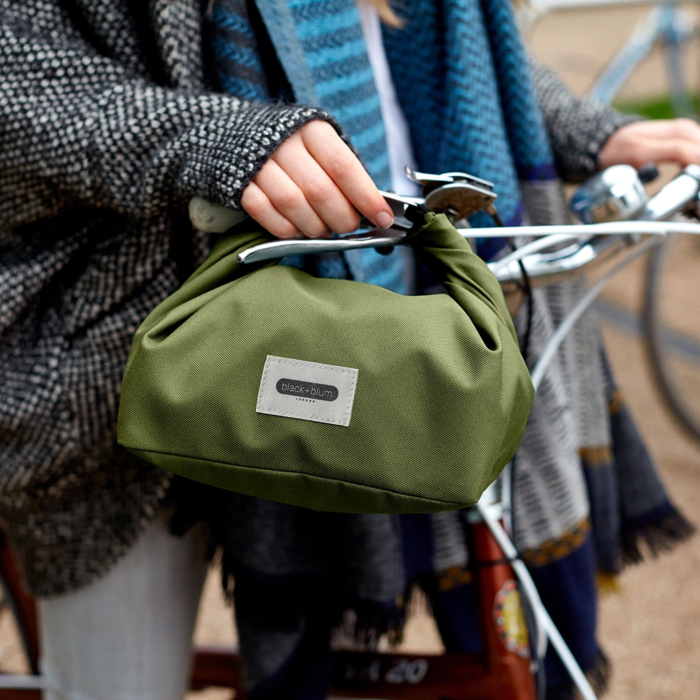 Black + Blum Insulated Lunch Bag 6.7L, Moss