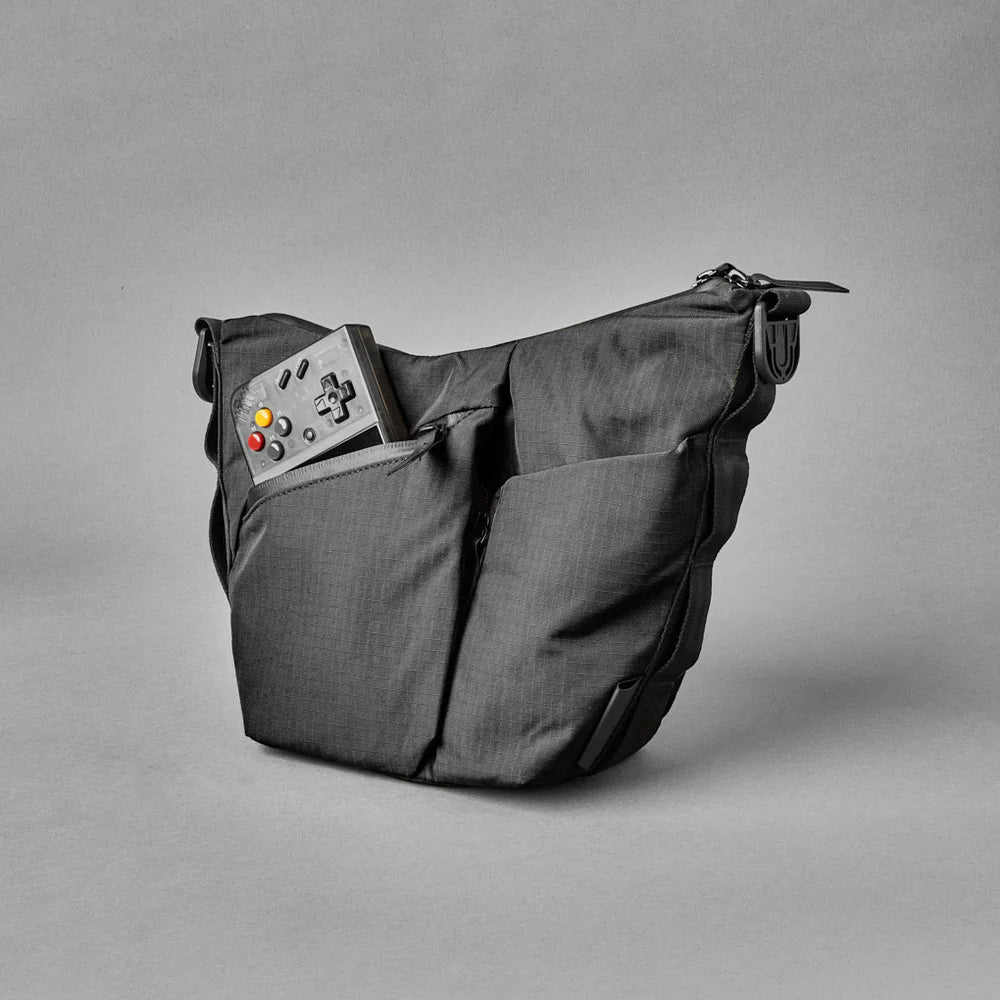 ALPAKA Flow Satchel 2L Axoflux 210D, Black