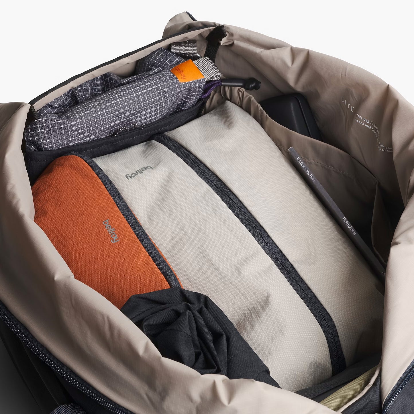Bellroy Lite Duffel 40L, Black