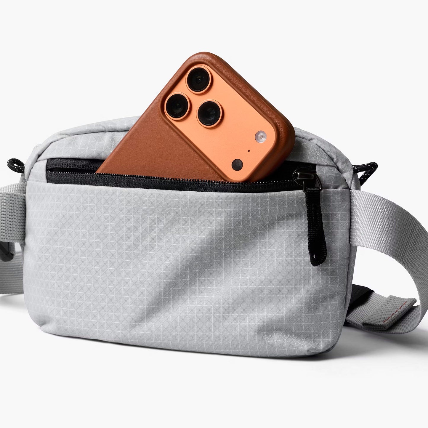 Bellroy Lite Belt Bag 1.8L, Fog