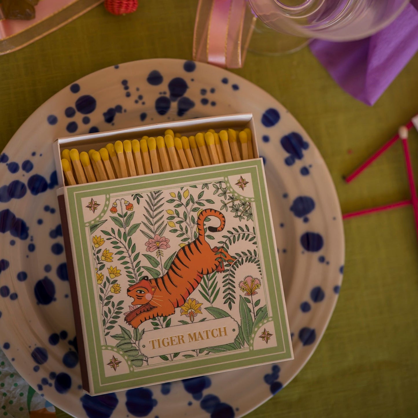 Archivist Gallery Matches, Green Tiger
