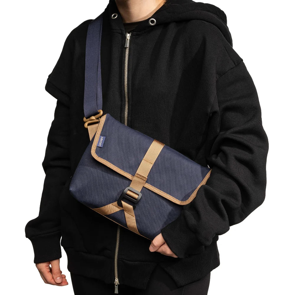 Lochby Field Sling, Nautical