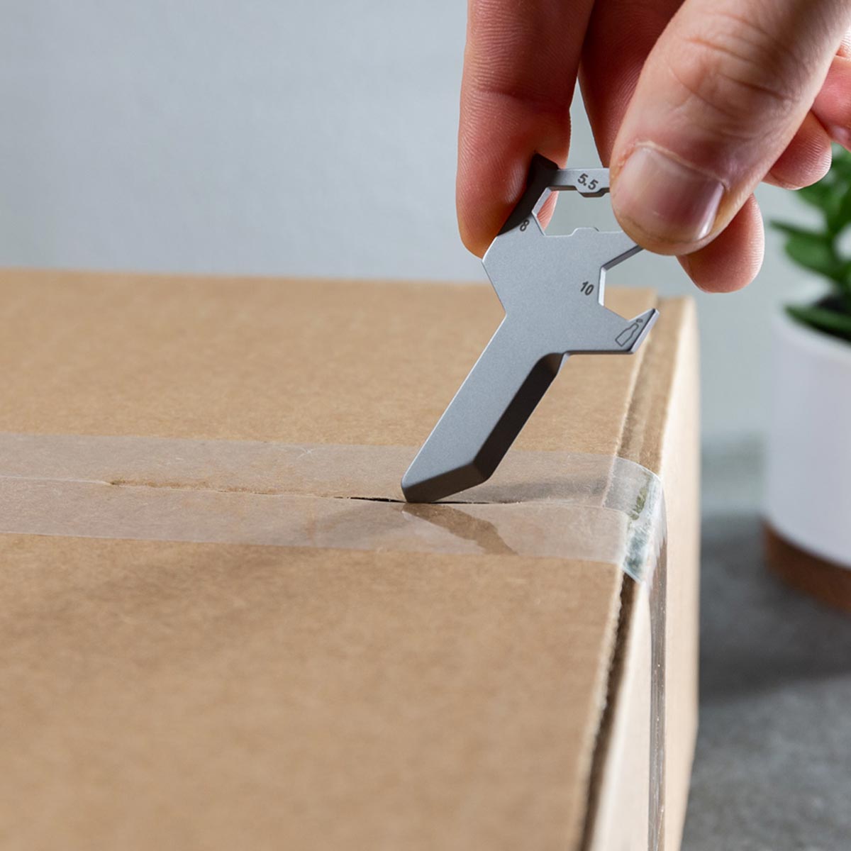 KeySmart® AllTul Multi-Tool Stainless Steel, Wolf