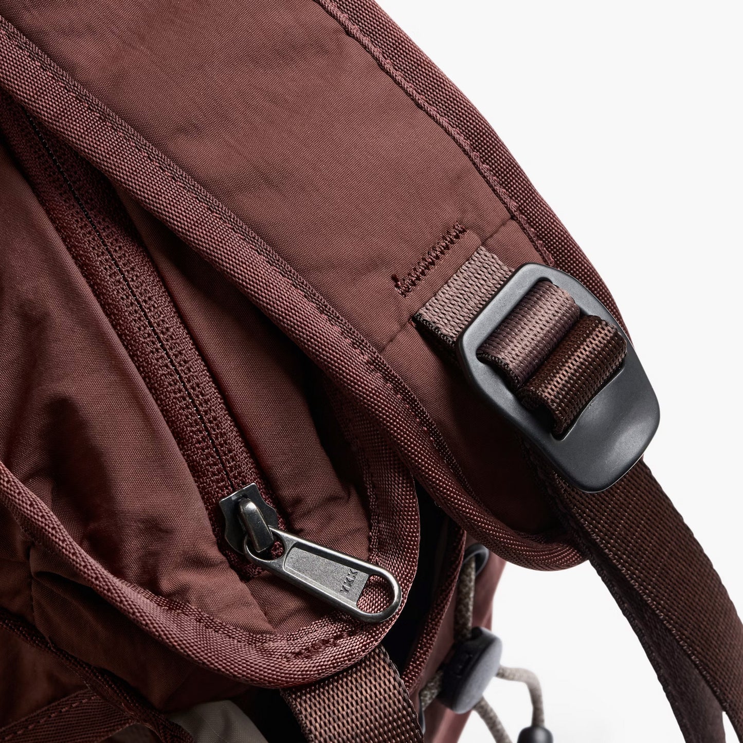 Bellroy Cinch Sling, Burgundy