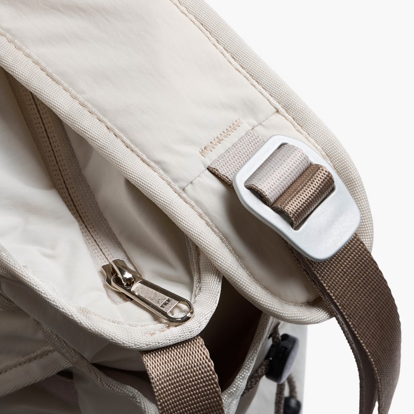 Bellroy Cinch Sling, Oat