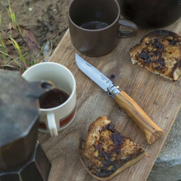 Opinel N°08 Olive Wood