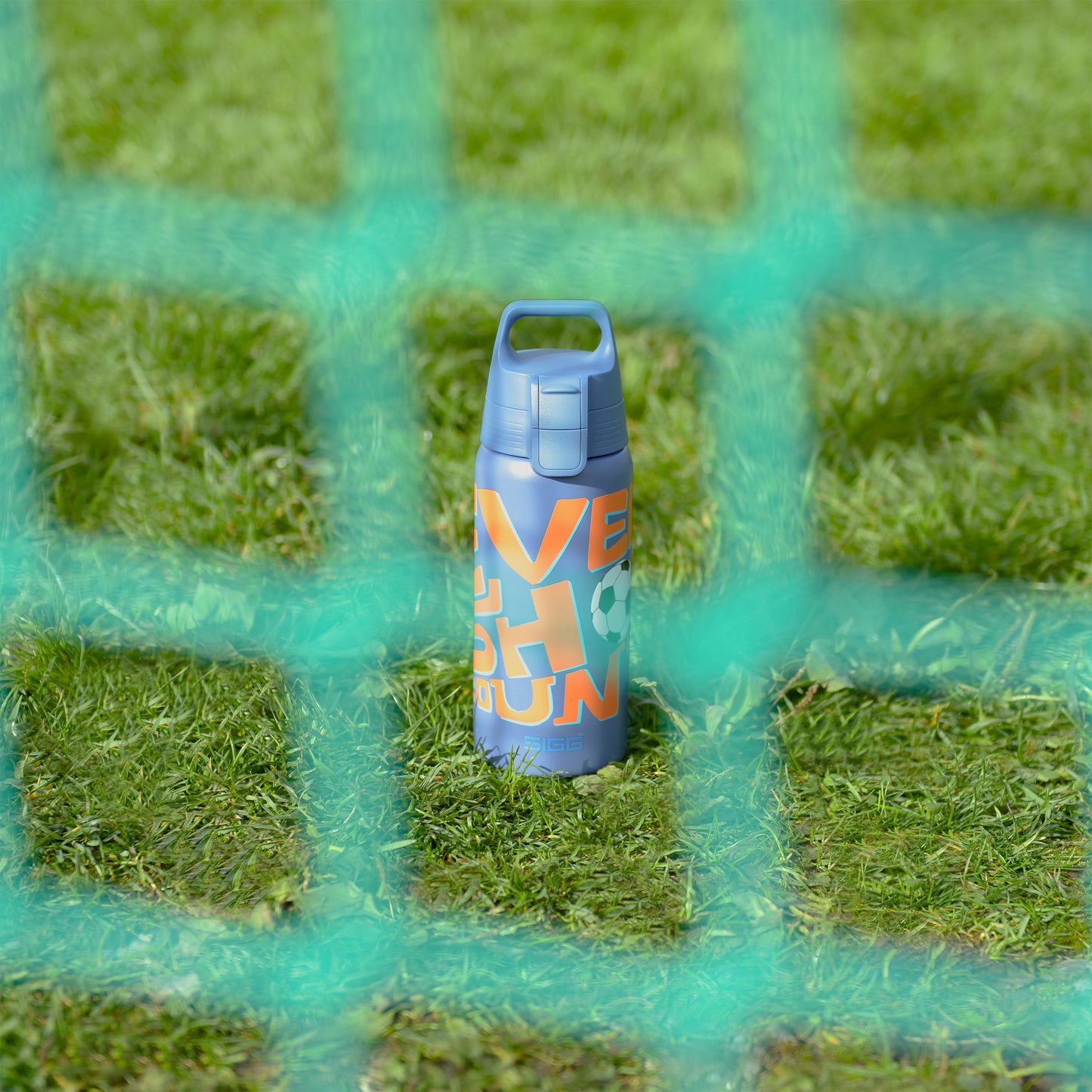 SIGG Kids Water Bottle Shield Therm ONE 0.5L, Ballgame