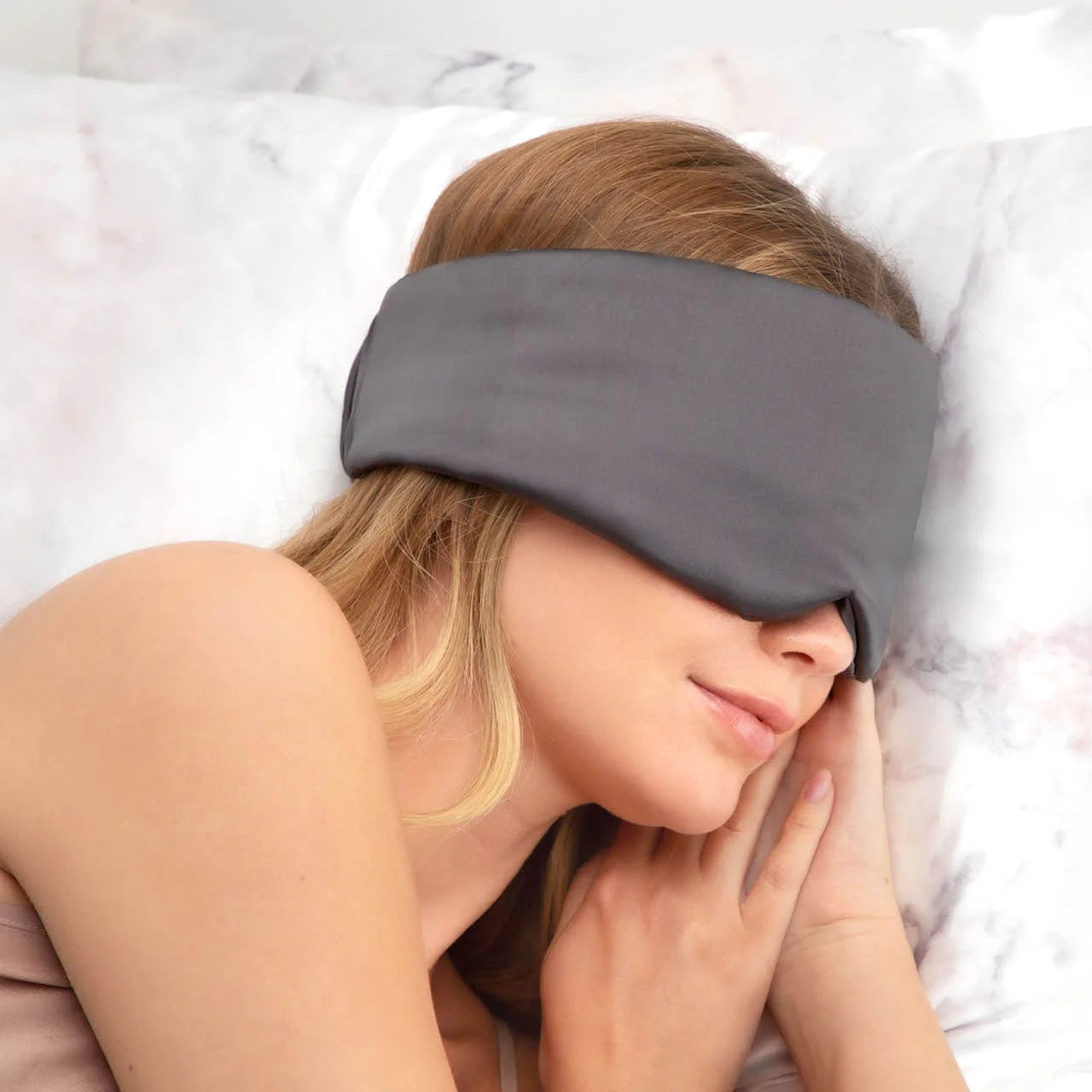KITSCH The Pillow Eye Mask, Charcoal